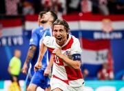 开云体育APP下载-包含克罗地亚国家队高歌猛进，欧洲杯资格渐入囊中的词条