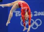 开云体育平台APP-逆流而上，福克斯东决关键战接管比赛，广东队史诗逆转上海队