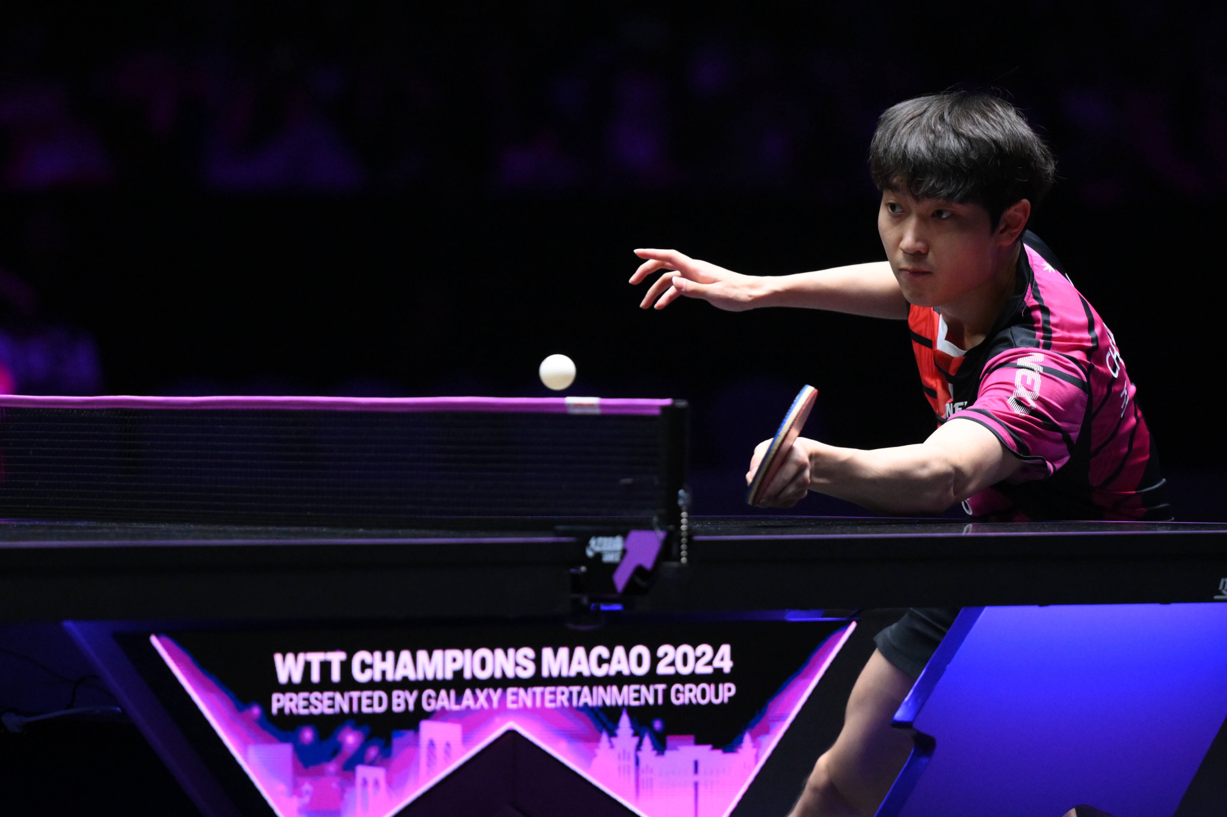 英国乒乓球队横扫德国乒乓球队，马龙高光表现的简单介绍