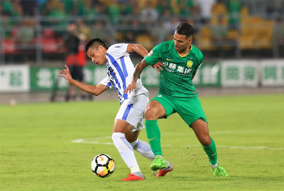 关于广州富力遭遇连败,球迷担忧球队前景的信息 关于广州富力遭遇连败,球迷担忧球队前景的信息