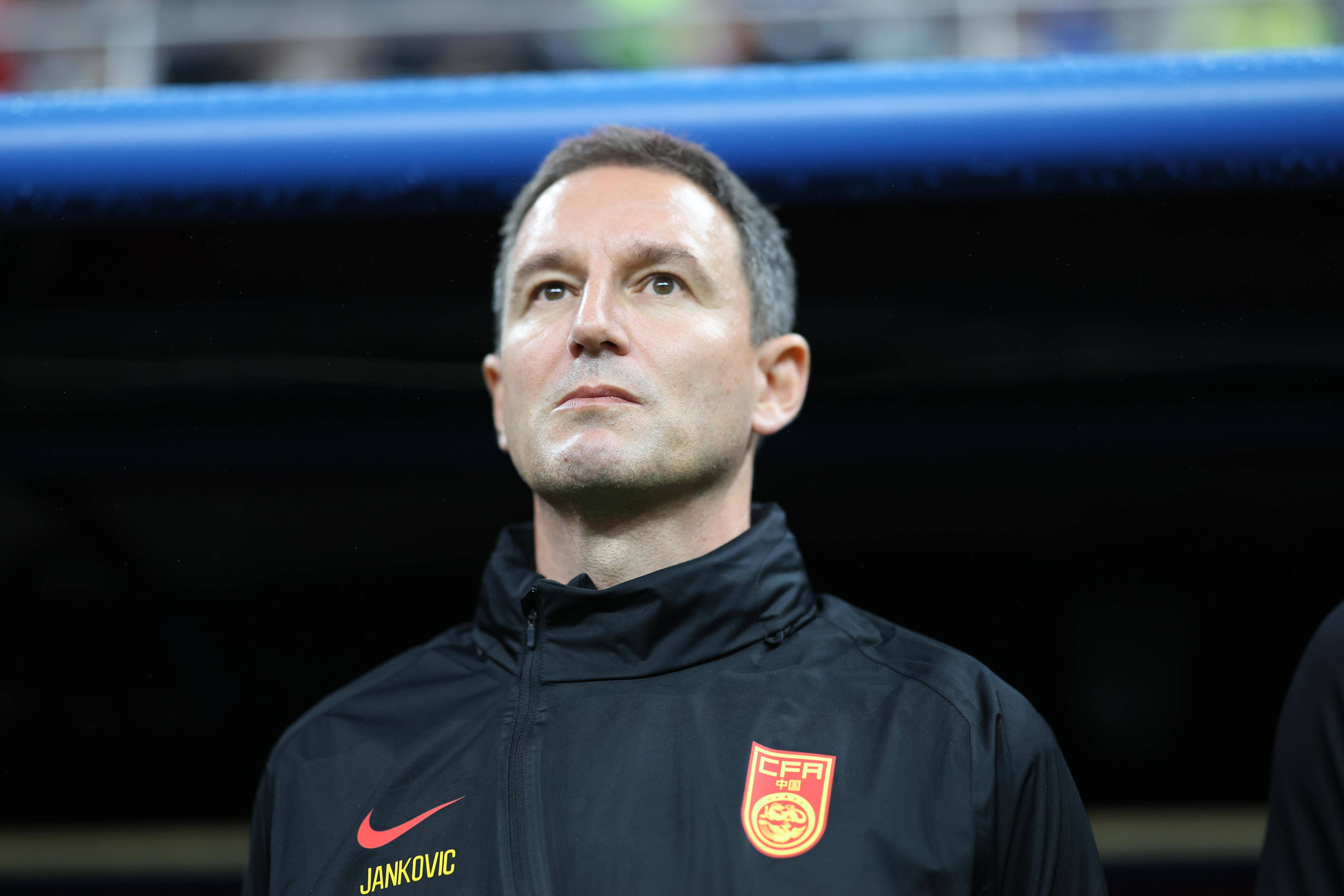 巴勒斯坦选手在排球比赛中豪取全胜，成功晋级