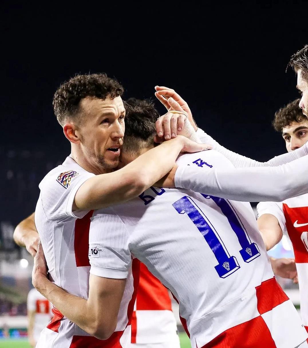 法国队大胜对手,晋级欧国联半决赛 法国队大胜对手,晋级欧国联半决赛