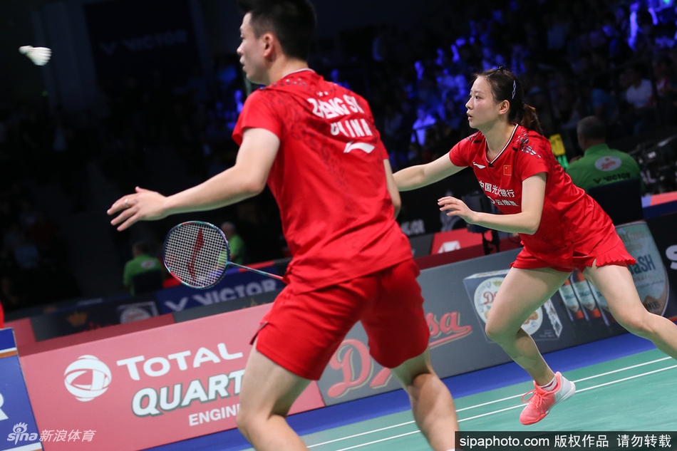 印度队鏖战丹麦队，郑思维扛起全队