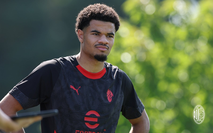 AC米兰新援风光出场，表现抢眼