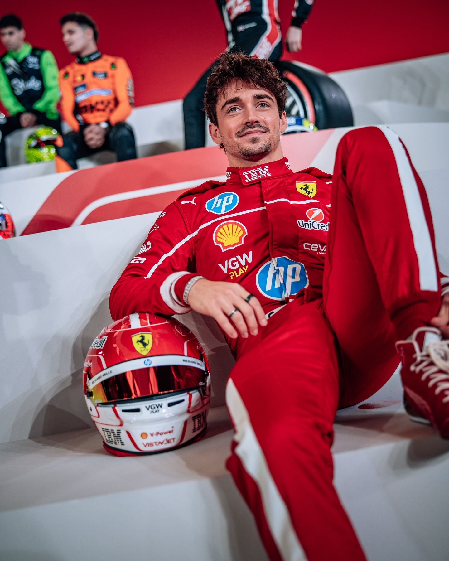 关于梅赛德斯鏖战红牛二队,勒克莱尔点燃赛场的信息 关于梅赛德斯鏖战红牛二队,勒克莱尔点燃赛场的信息