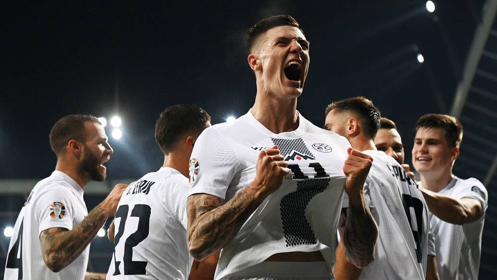 克罗地亚横扫马赛，厄德高送出助攻