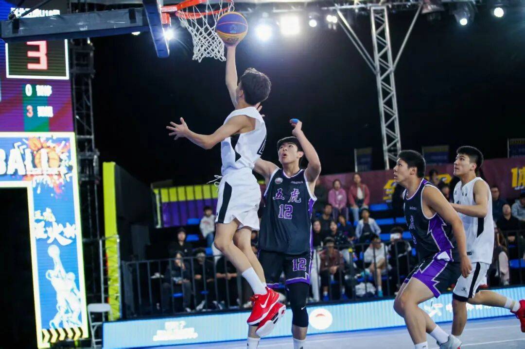 战一场篮球赛，心跳和热血一起燃烧