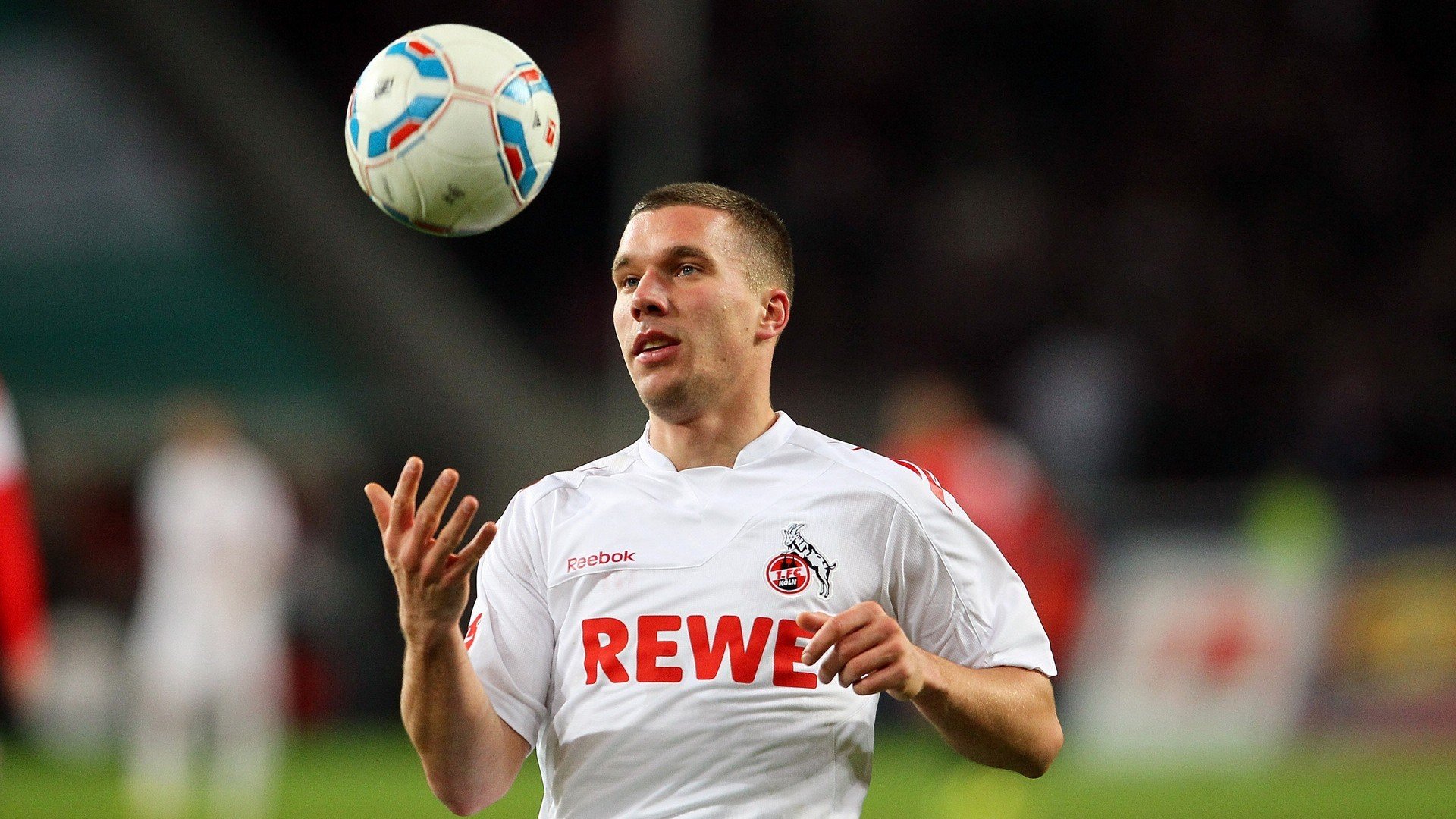 当横扫遇见刷新，山东队与东契奇如何诠释体育的两种传奇