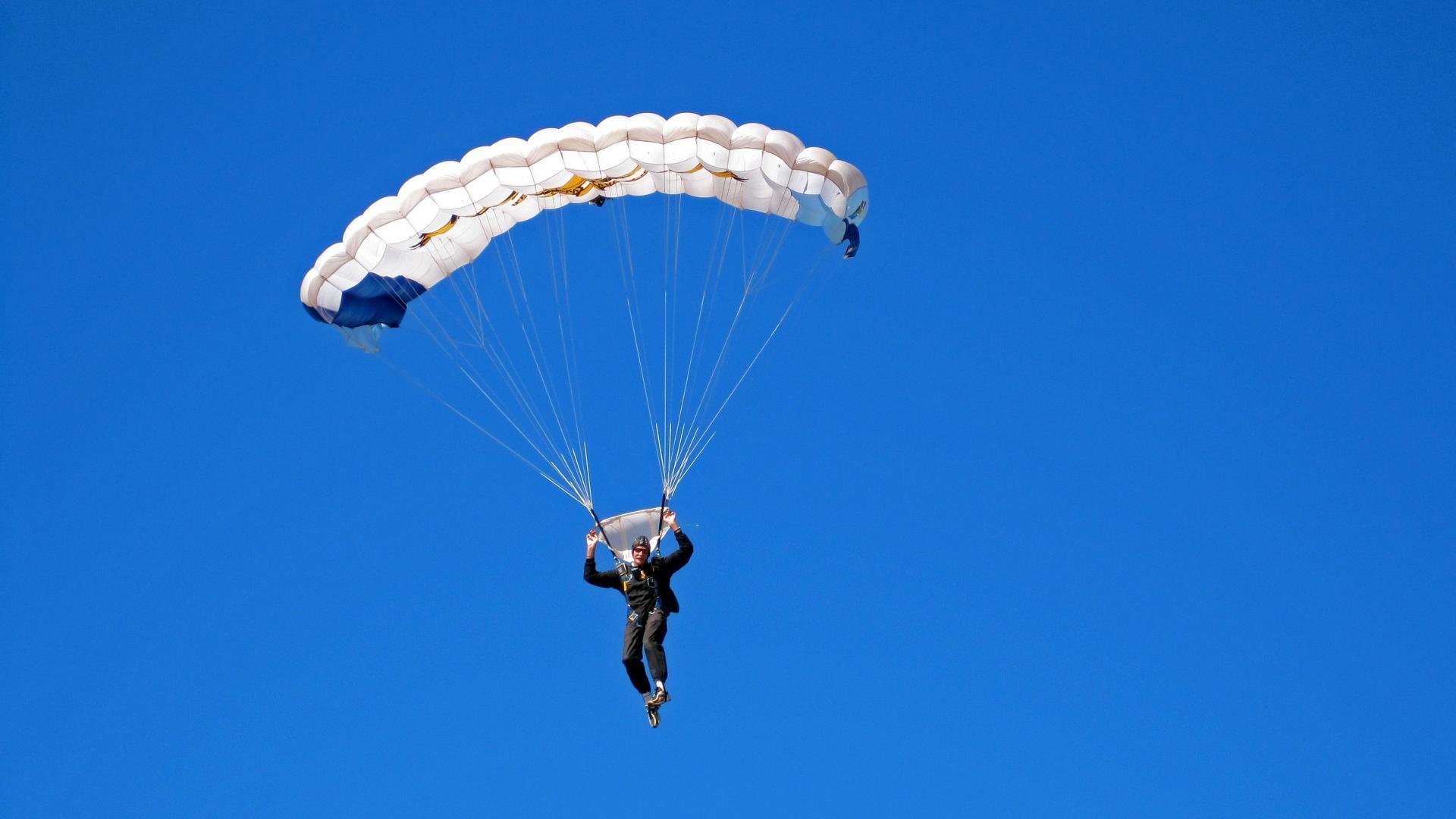 黄鸭组合关键制胜，德国队横扫中国队背后的战术博弈与成长启示